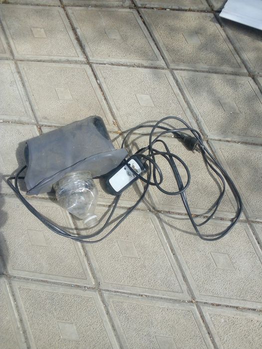 Электронасос    для накачки матрасов   .