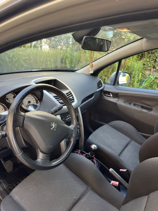 Carro peugeot 207