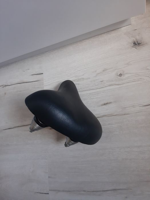 Retro siodełko rowerowe ze sztycą. Rower holenderski. Stan idealny.