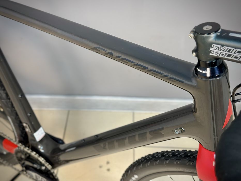 8.5кг! Гравійний Vitus Energie Carbon M