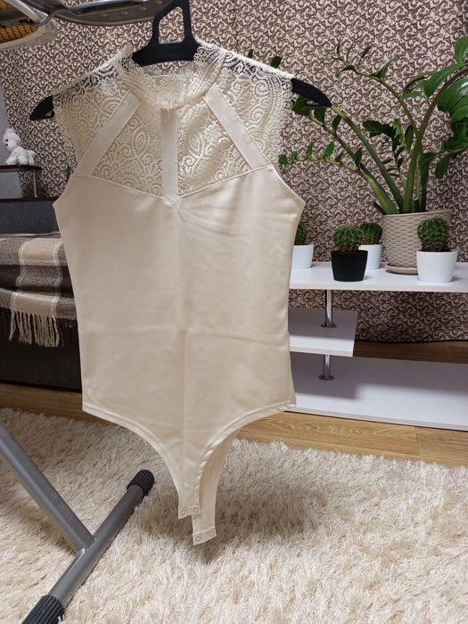 Боді жіноче з мереживом