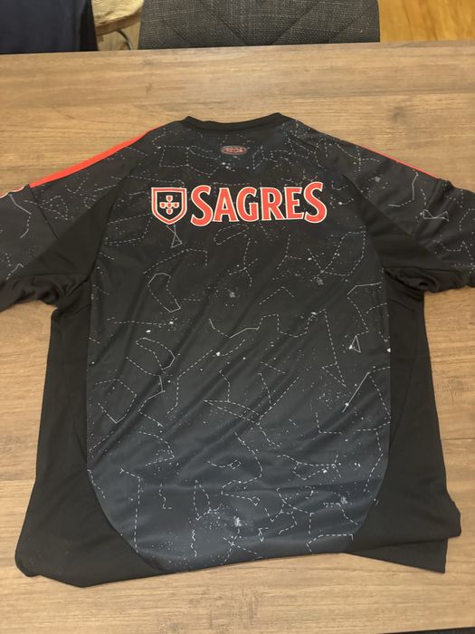 Camisola benfica ultima unidade tamanho L