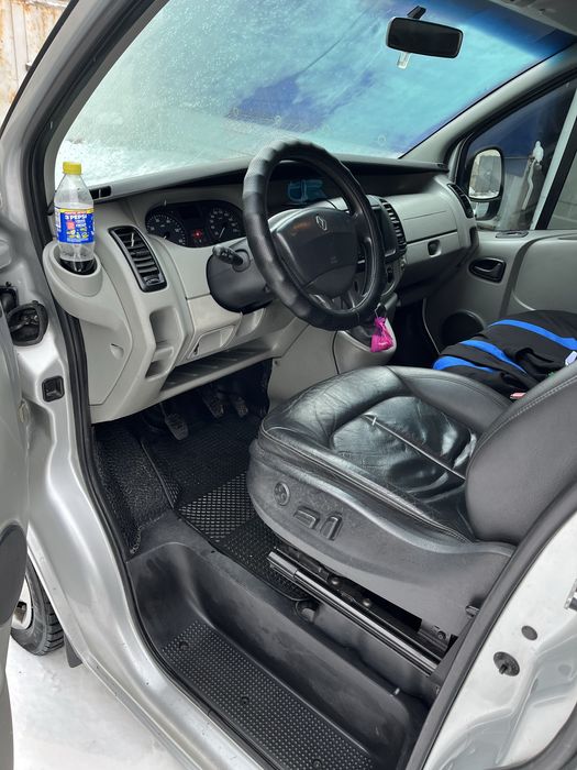 Продам рено трафік