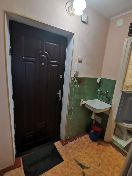 Здам міні квартирку на Теліги!метро Дорогожичі пішки!