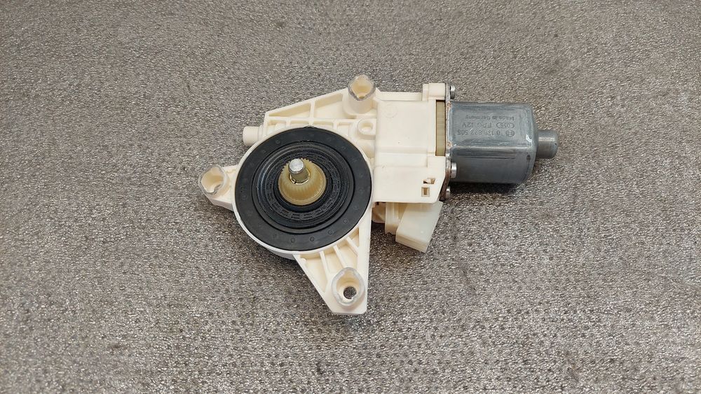 Motor vidro trás esquerdo MERCEDES-BENZ Classe C Carrinha (S204)