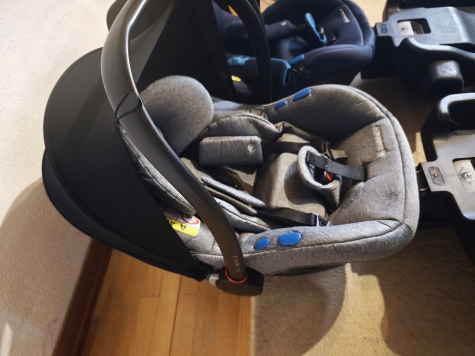 Fotelik z bazą isofix Avionaut Pixel granatowy