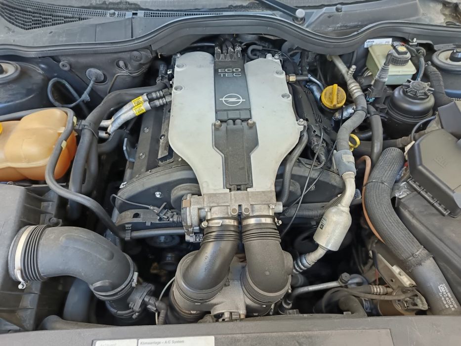Opel Omega 2.6 V6