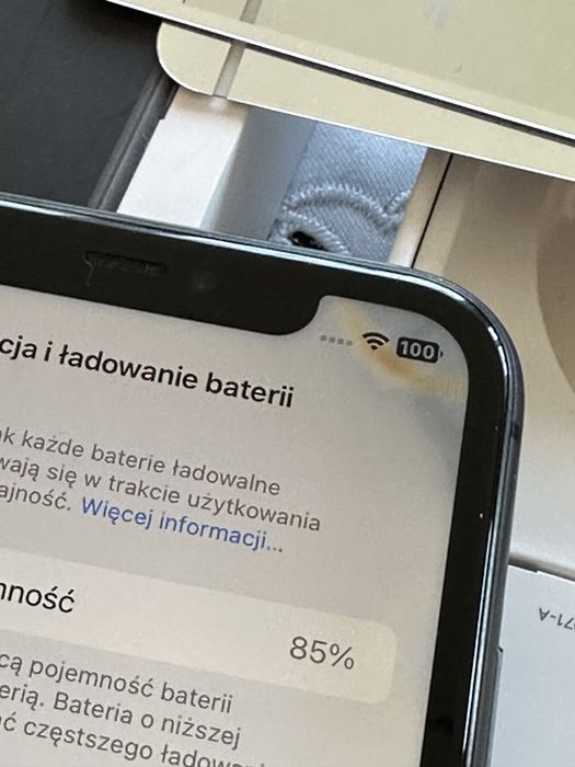 Apple iPhone 11 64GB – sprawny, zadbany  - male uszkodzenie