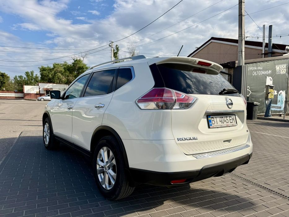 Nissan Rogue газ бензин