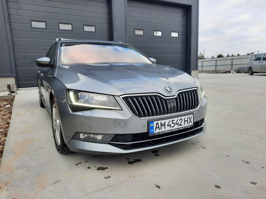 Продам Skoda Superb 2016 року