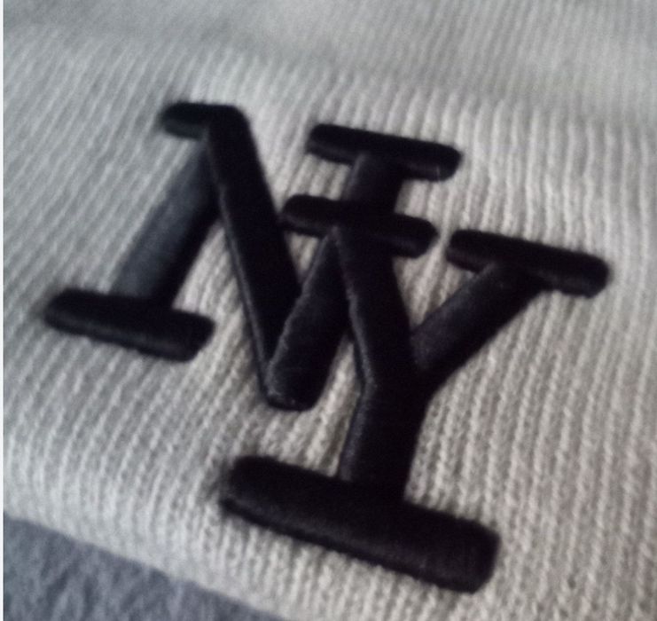 Nowa beżowa czapka NY