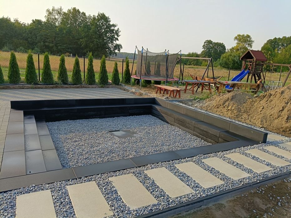 Układanie kostki brukowej granitowej odwodnienia