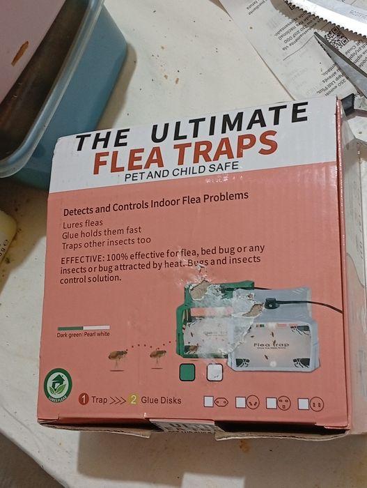 The Ultimate Flea Traps novo em caixa com dupla lampada