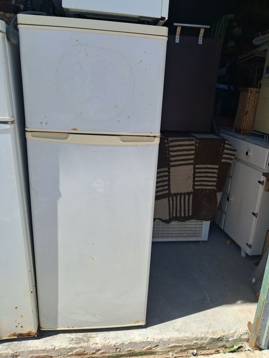 Frigorifico com congelador indesit