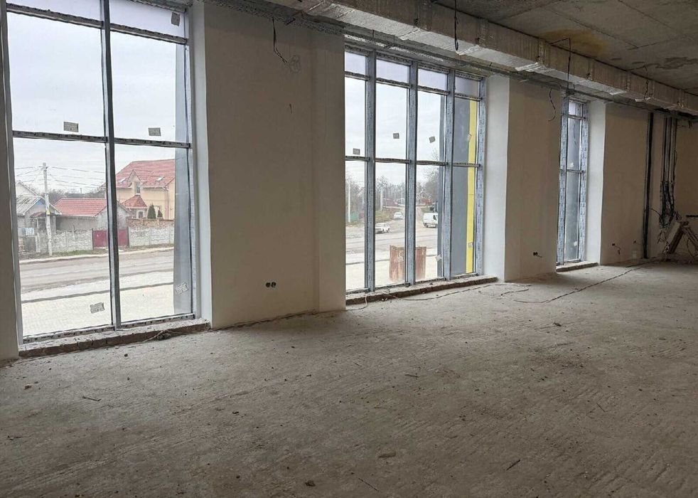 Здається комерційне приміщення на вул. Тиврівське шосе