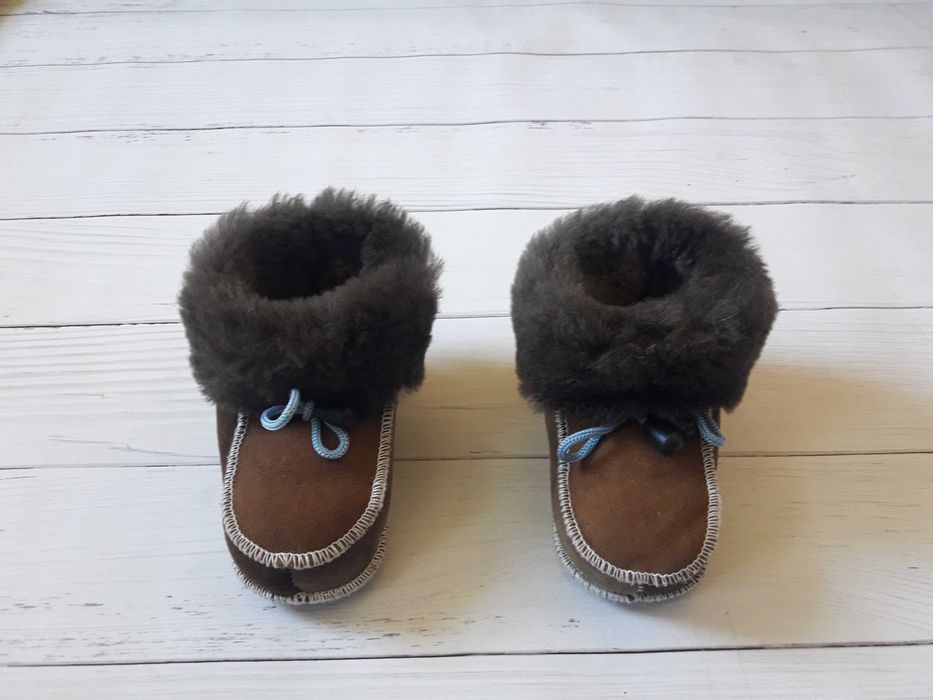 Теплые замшевые тапочки сапожки на мальчика (р.24)