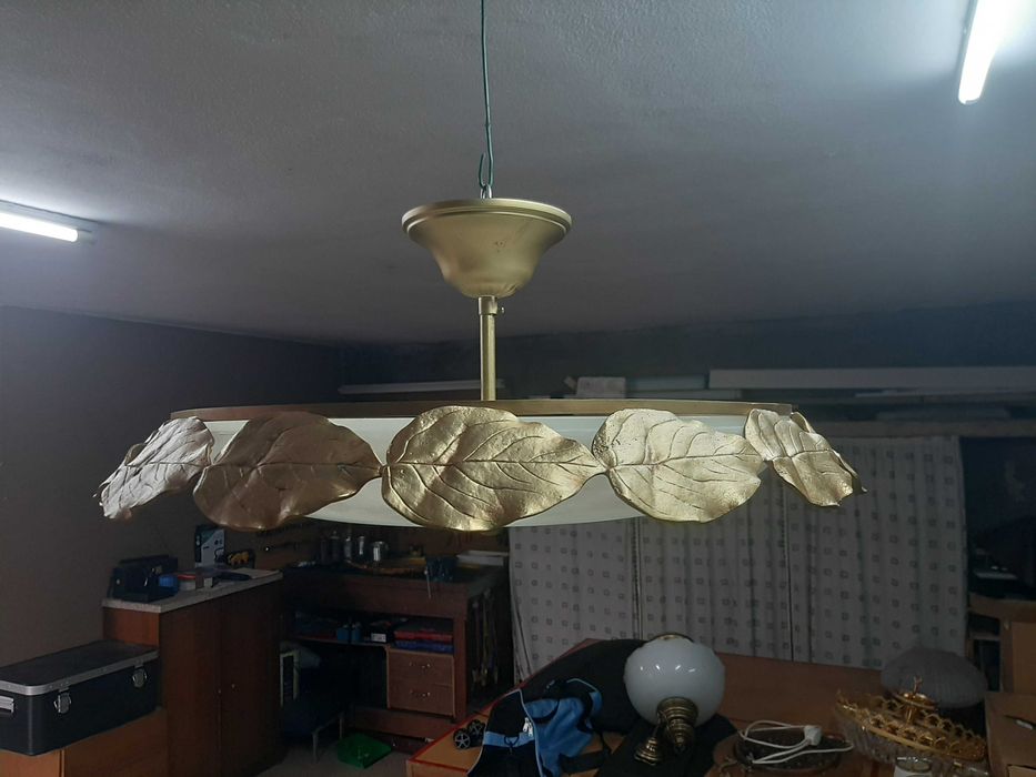 Lustre Vintage Design "Folhas Douradas" – Estilo Hollywood Regency
