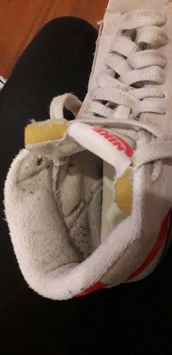 Tenis nike castanhos