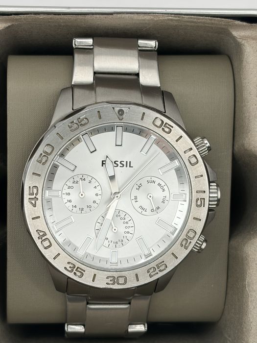 Zegarek męski Fossil na bransolecie