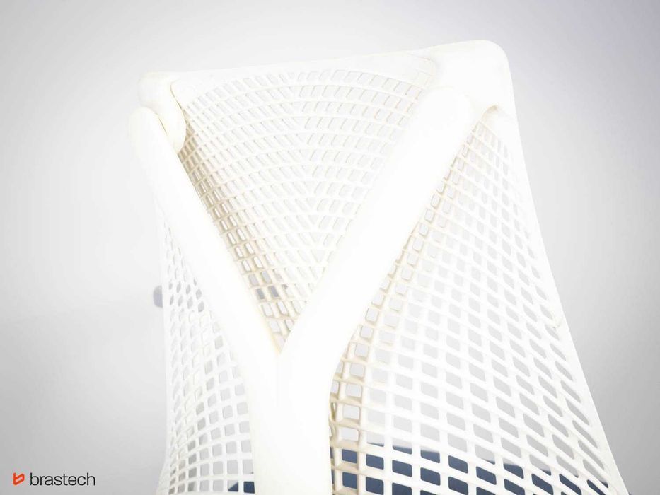 Fotel biurowy Herman Miller Sayl Wysoki z Pierścieniem