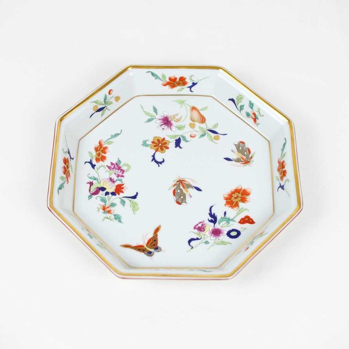 Covilhete oitavado grande em porcelana da Vista Alegre da coleção "Samatra"