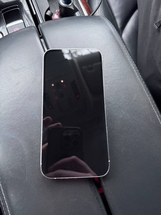 Айфон 13про 256 в хорошому стані