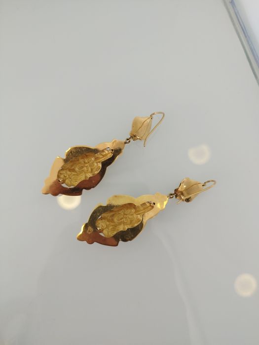 Brincos em ouro de 19,2kt