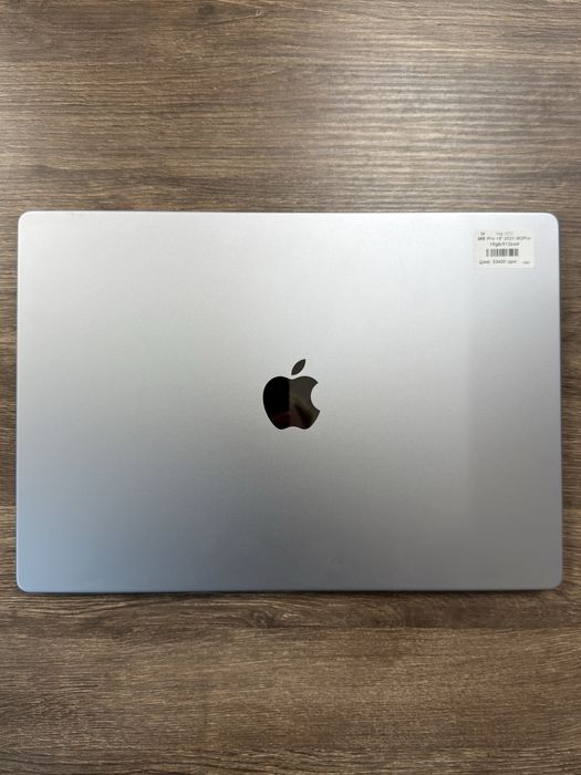 MacBook Pro 16" 2022 M2 Pro 16gb/512ssd
