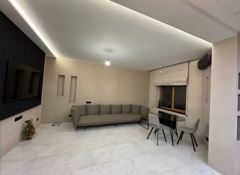 Продам 3 комнатную квартиру с ремонтом