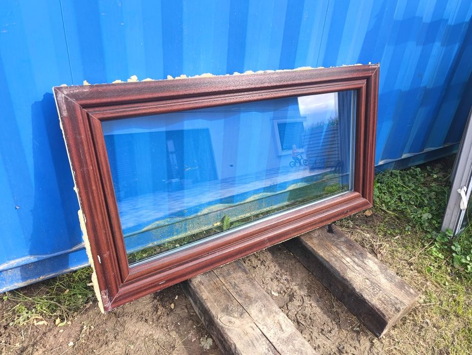 Okno 152x80 2szt poziome mahoń uchylne plastikowe