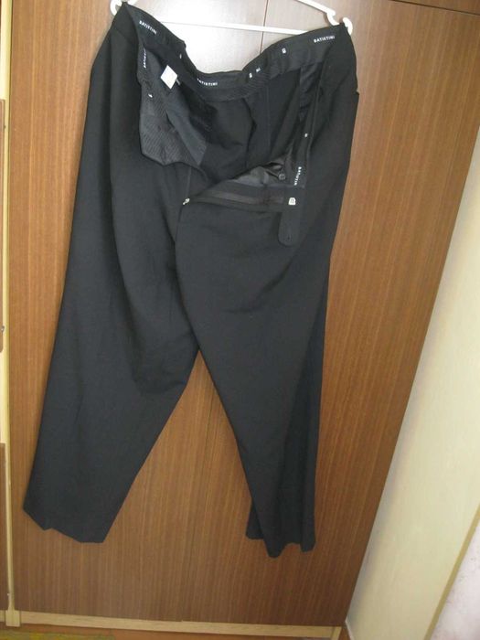 Męskie spodnie z kantem