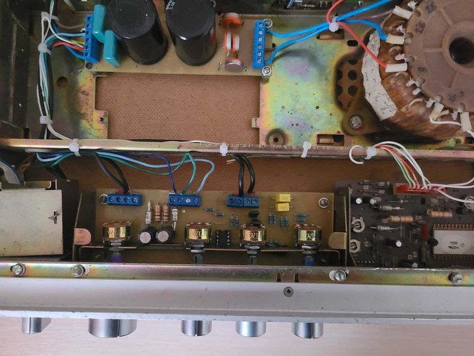 Ремонт і відновлення аудіо підсилювачів: Radiotehnika, Vega, Романтика