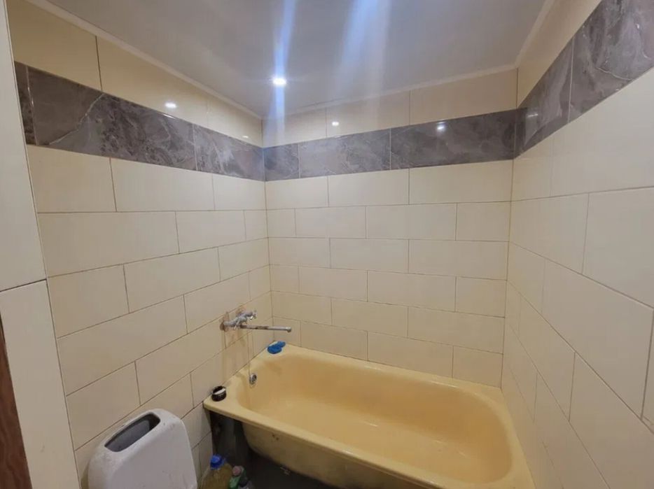 Продаж 2к квартири, 70 кв.м, вул. Броварна (Новий Світ)