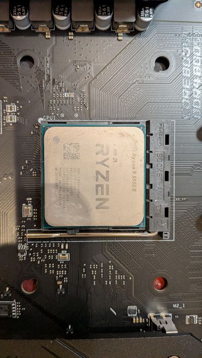 Комплект Ryzen 5900 та msi b550 mpg gaming plus