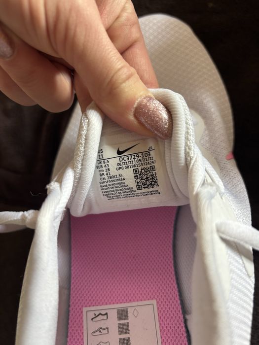Кросівки nike 43