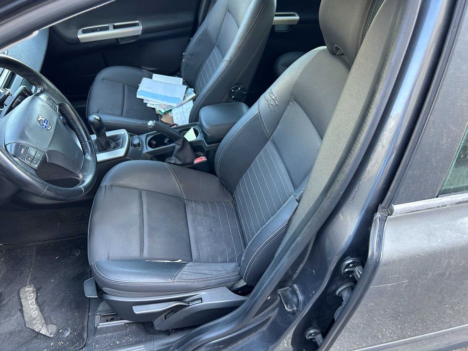 Volvo V50 1.6 Diesel Só Para Peças Não Vendo Inteiro