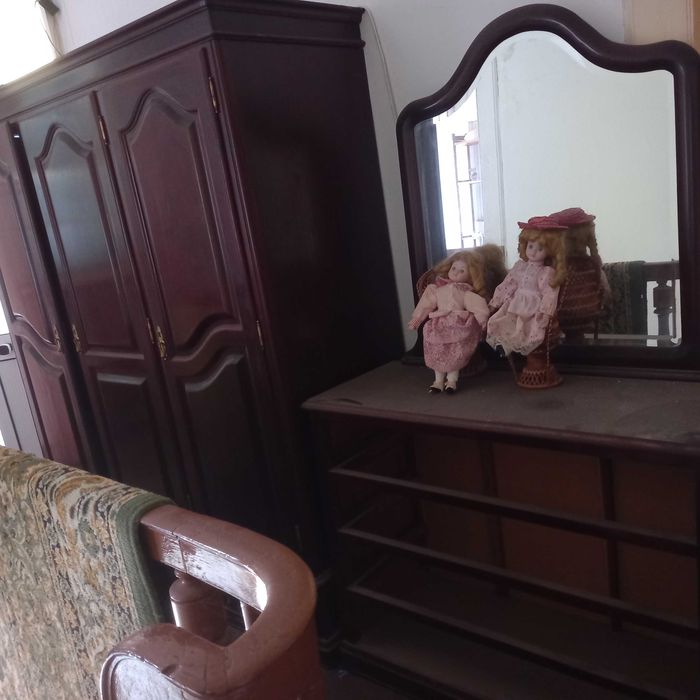 Mobília  antiga  para casa moderna