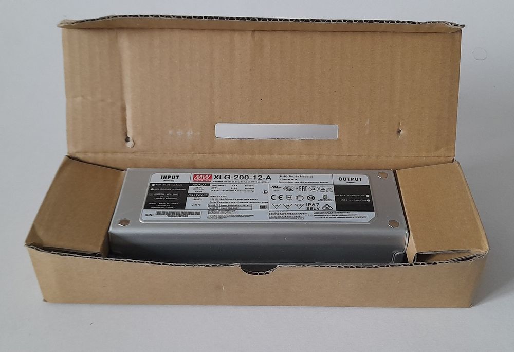Блок питания, новый, Mean Well XLG-200-12-A