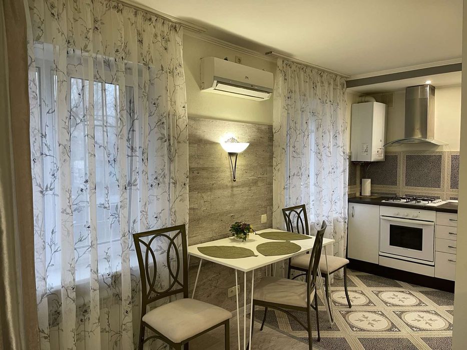 Сдам двушку в районе Титова - верх Поля,16 больница