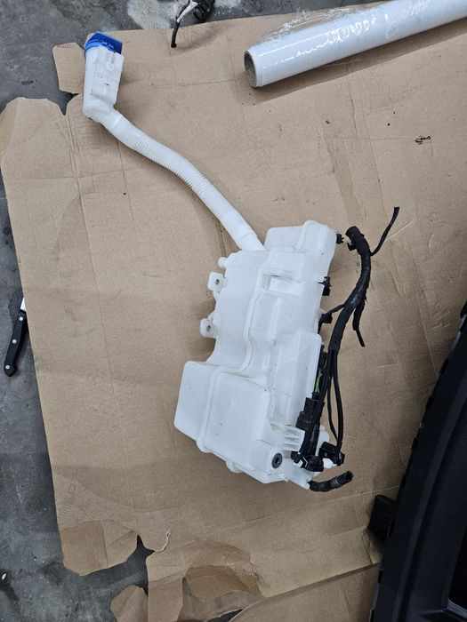 Бачок омивача 1EA955449B Audi q4 e-tron