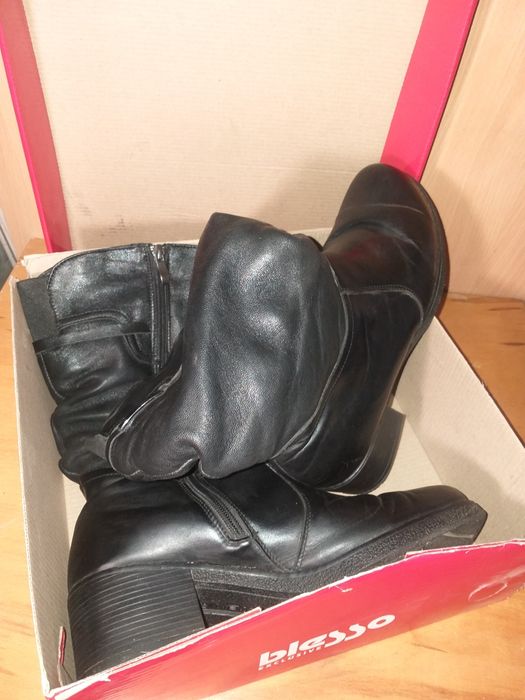 Женские кожанные зимнии сапоги