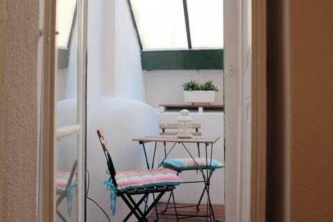 Moradia independente à venda na Rua do Embaixador, 186 Lisboa