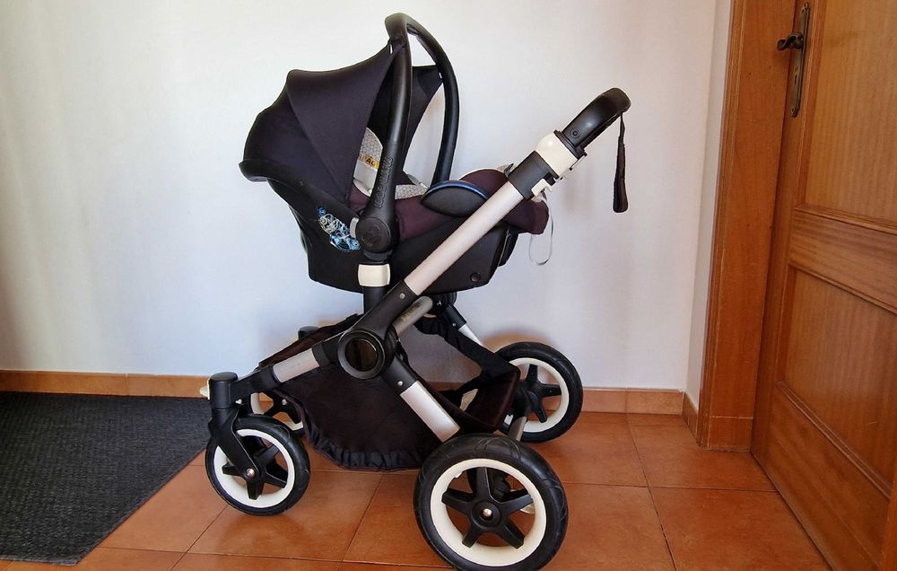Carrinho de bebé Bugaboo com ovinho MaxiCosi