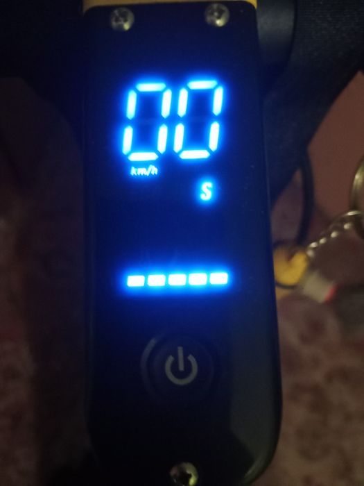 самокат spark він в гарному стані