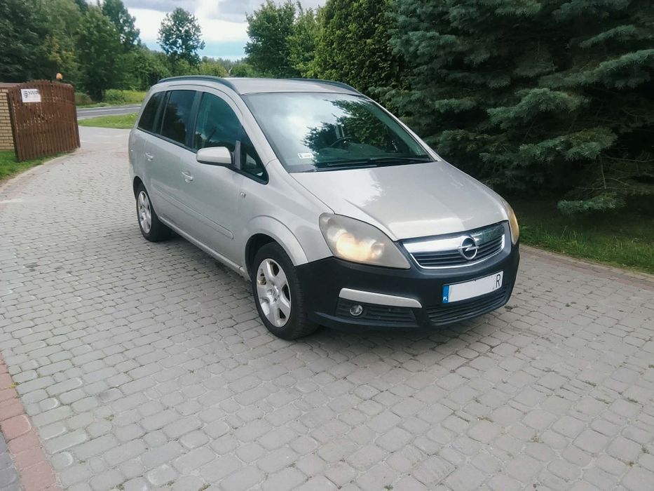 Opel Zafira B  1.8B+G 06r 7-osobowy