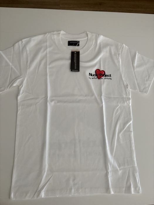 T-shirt nude project nova
