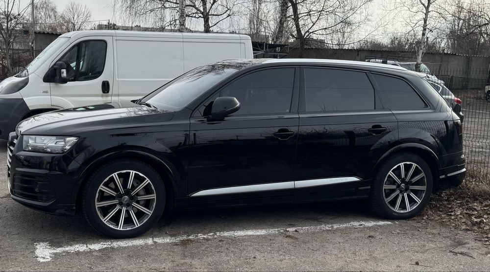 Диски Audi Q7 4M R20 5x112 9.0Jx20H2 ET33 4M0601025AD
