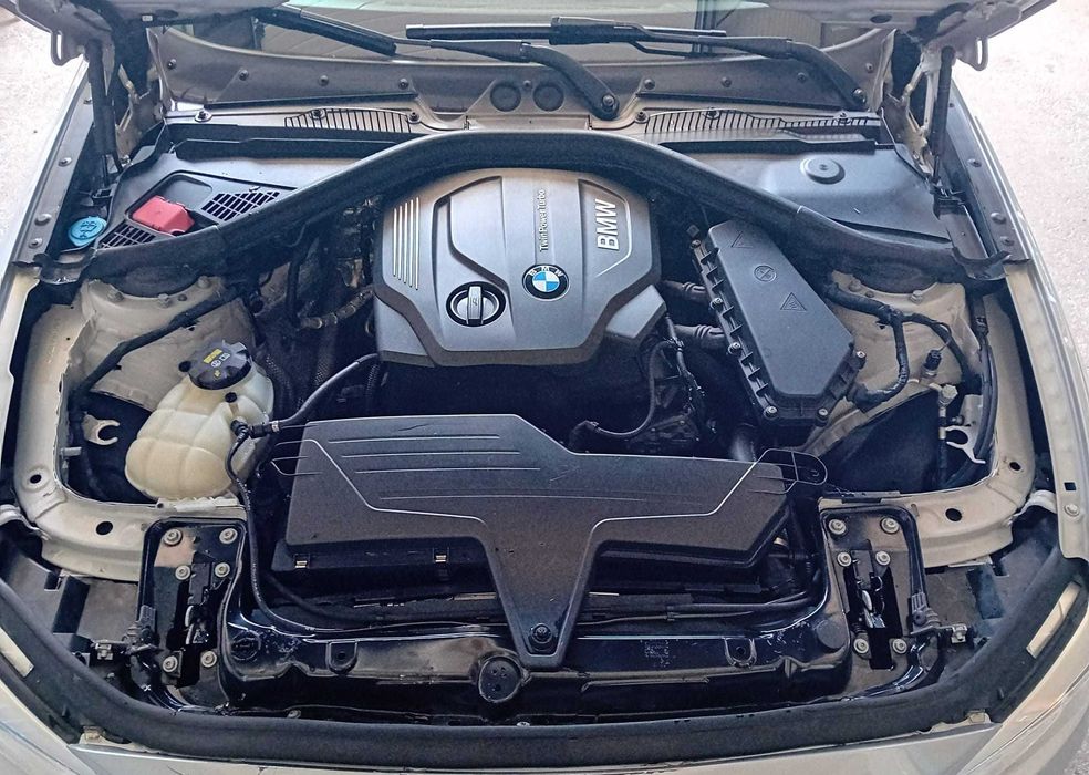 BMW 116 D c/auto ( pequeno sinistro )