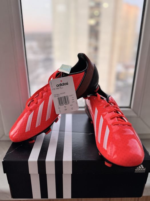 дитячі футбольні бутси Adidas F10 TRX FG J