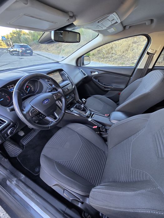 Ford Focus SW — fotografia 11